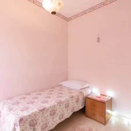 Casa Di Daniela Holiday home